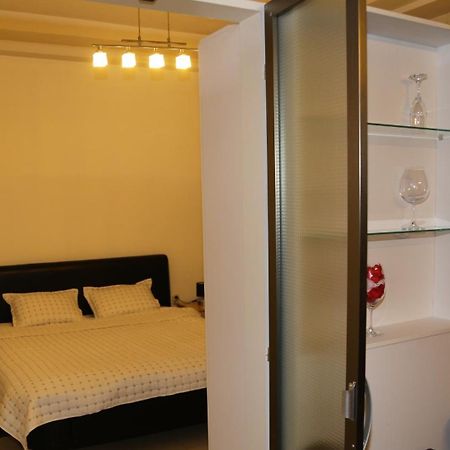 Hotel Ambasador Bitola Esterno foto