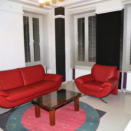 Hotel Ambasador Bitola Esterno foto