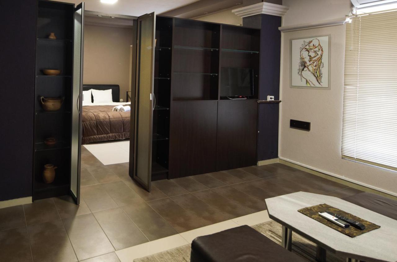 Hotel Ambasador Bitola Esterno foto